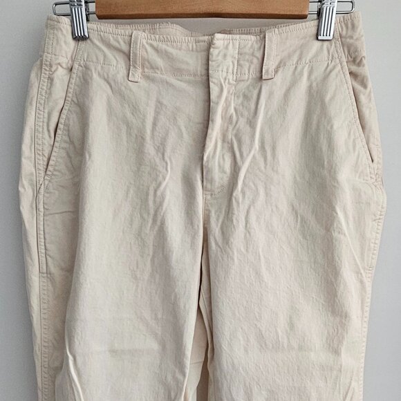 Gap Downtown Khaki - Petite Size 6 - Picture 2 of 3